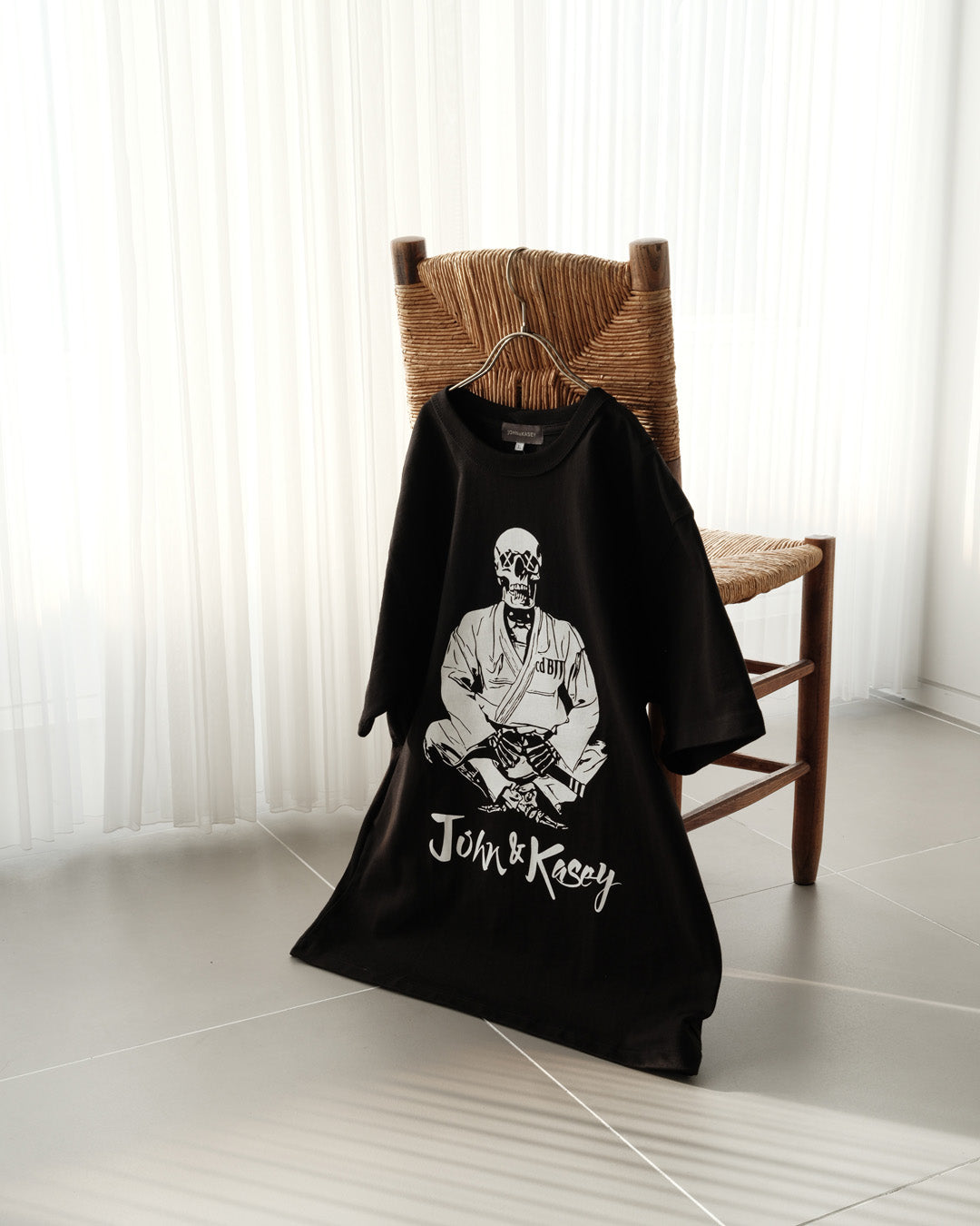 【JH+CARPE DIEM】JOHN&KASEY SKULL GUY T-SHIRTS