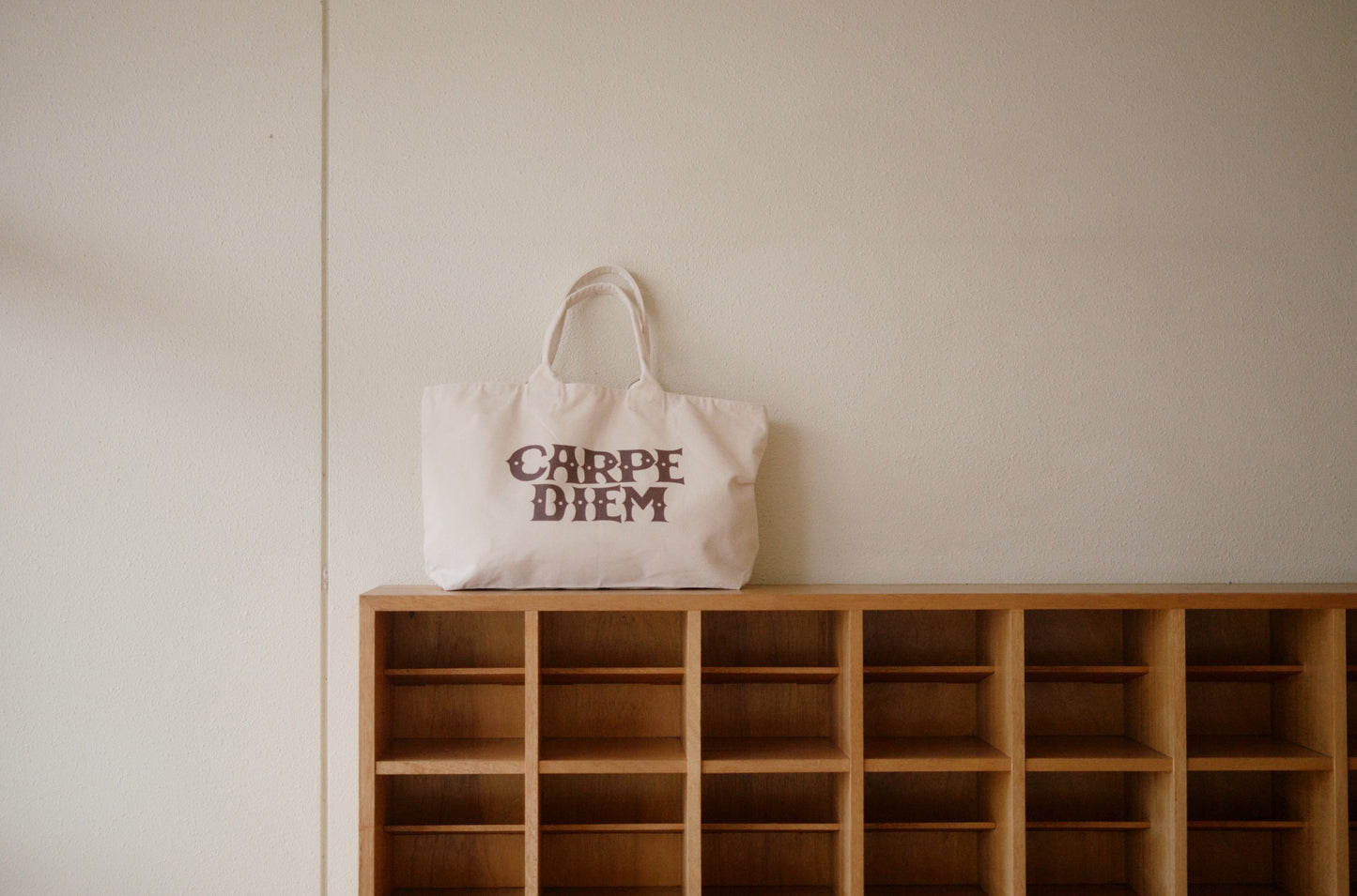 CARPE DIEM LOGO TOTE