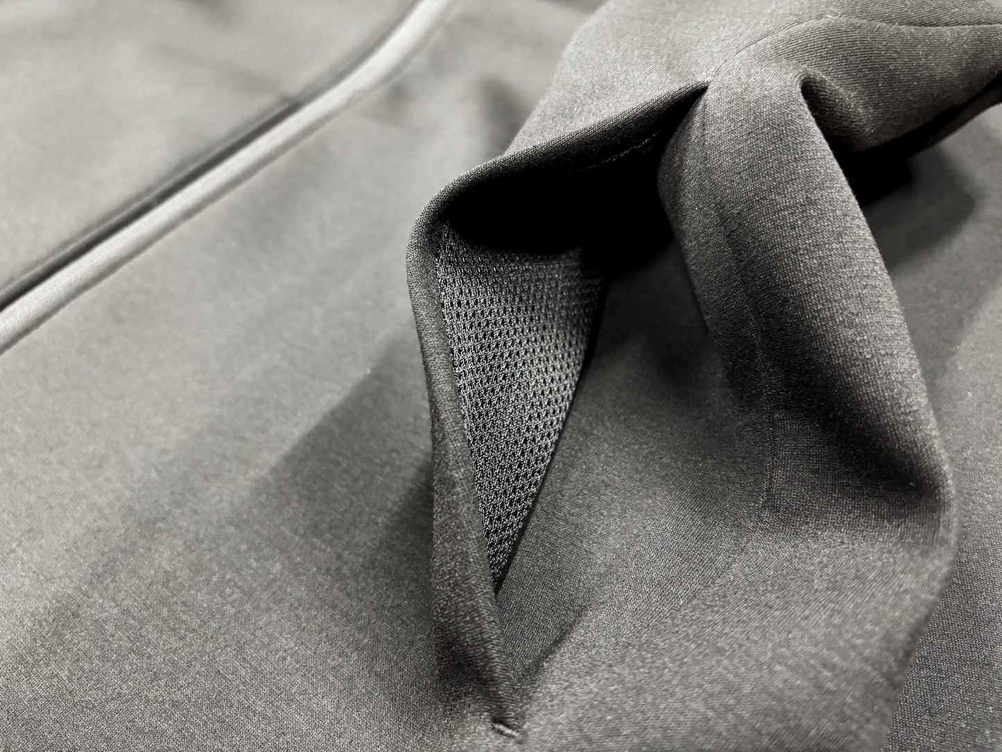CARPE DIEM EMBROIDERY FULL-ZIP - Black