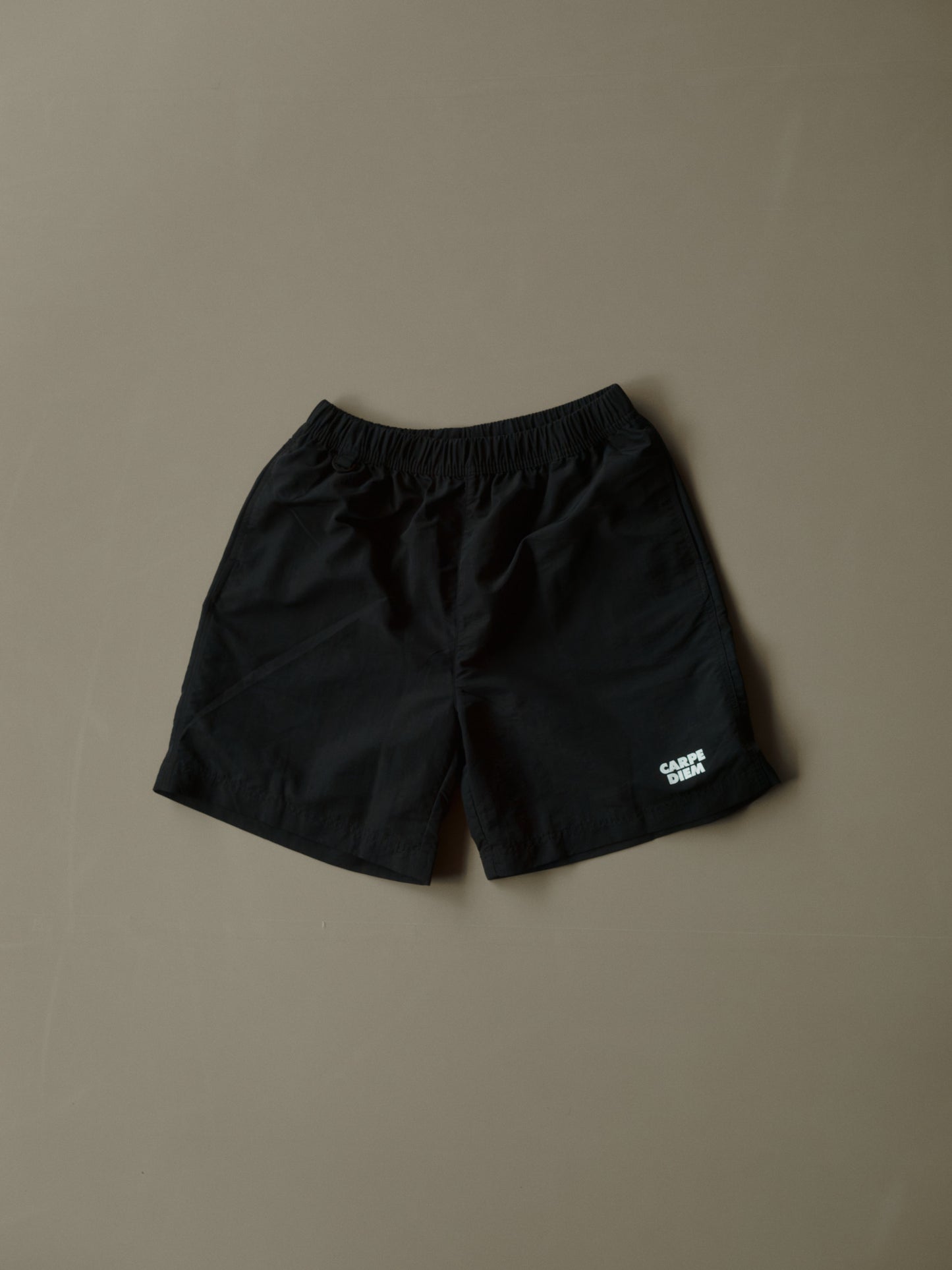 CARPE DIEM Easy Shorts - Black