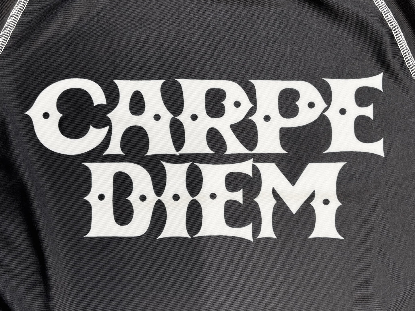 【KIDS】CARPE DIEM Rash Guard - Black