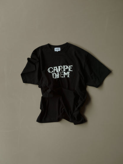 CARPE DIEM T-shirt - Black【Premium】
