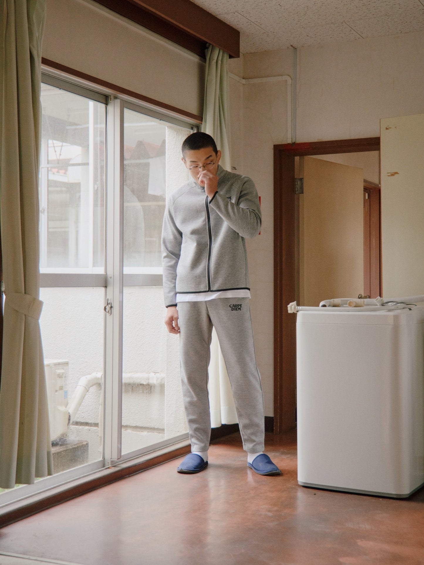 CARPE DIEM EMBROIDERY FULL-ZIP - Gray