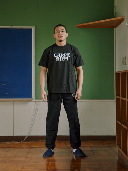 CARPE DIEM T-shirt - Black【Premium】