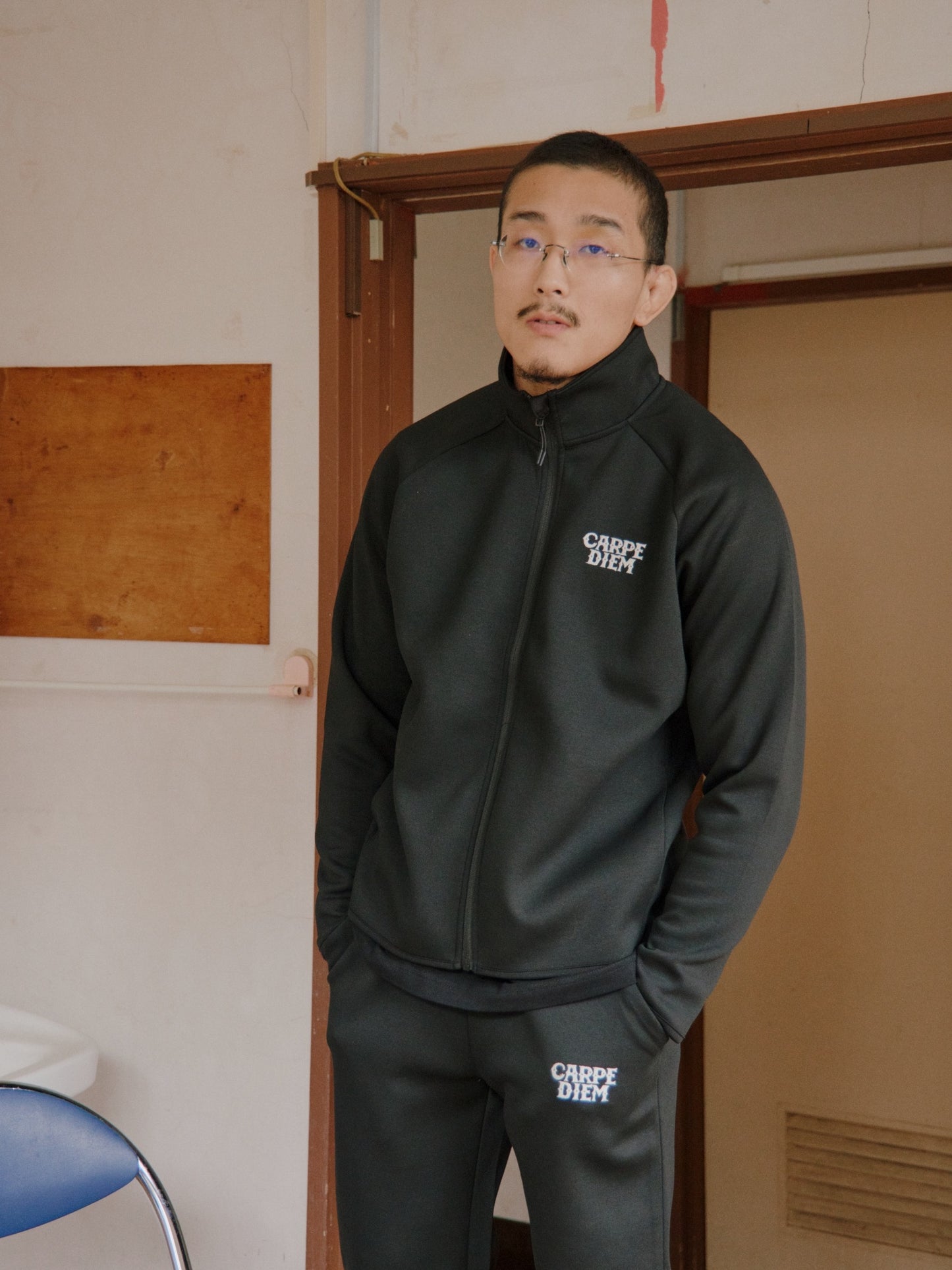 CARPE DIEM EMBROIDERY PANTS - Black