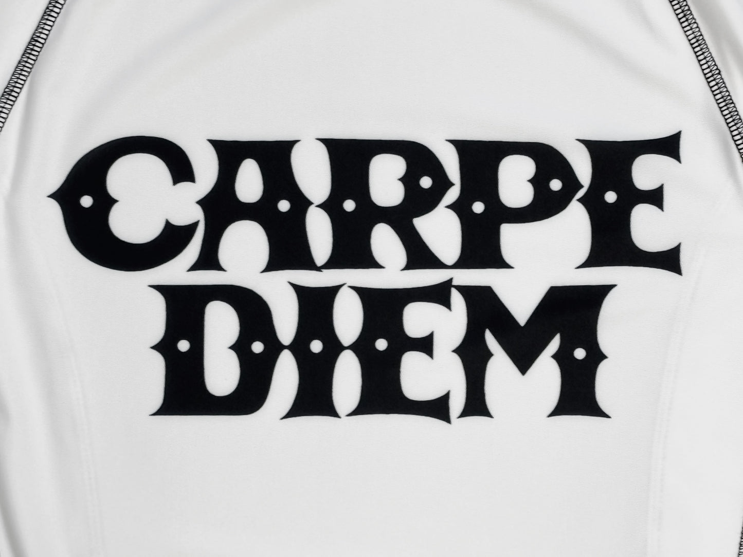 【KIDS】CARPE DIEM Rash Guard - White