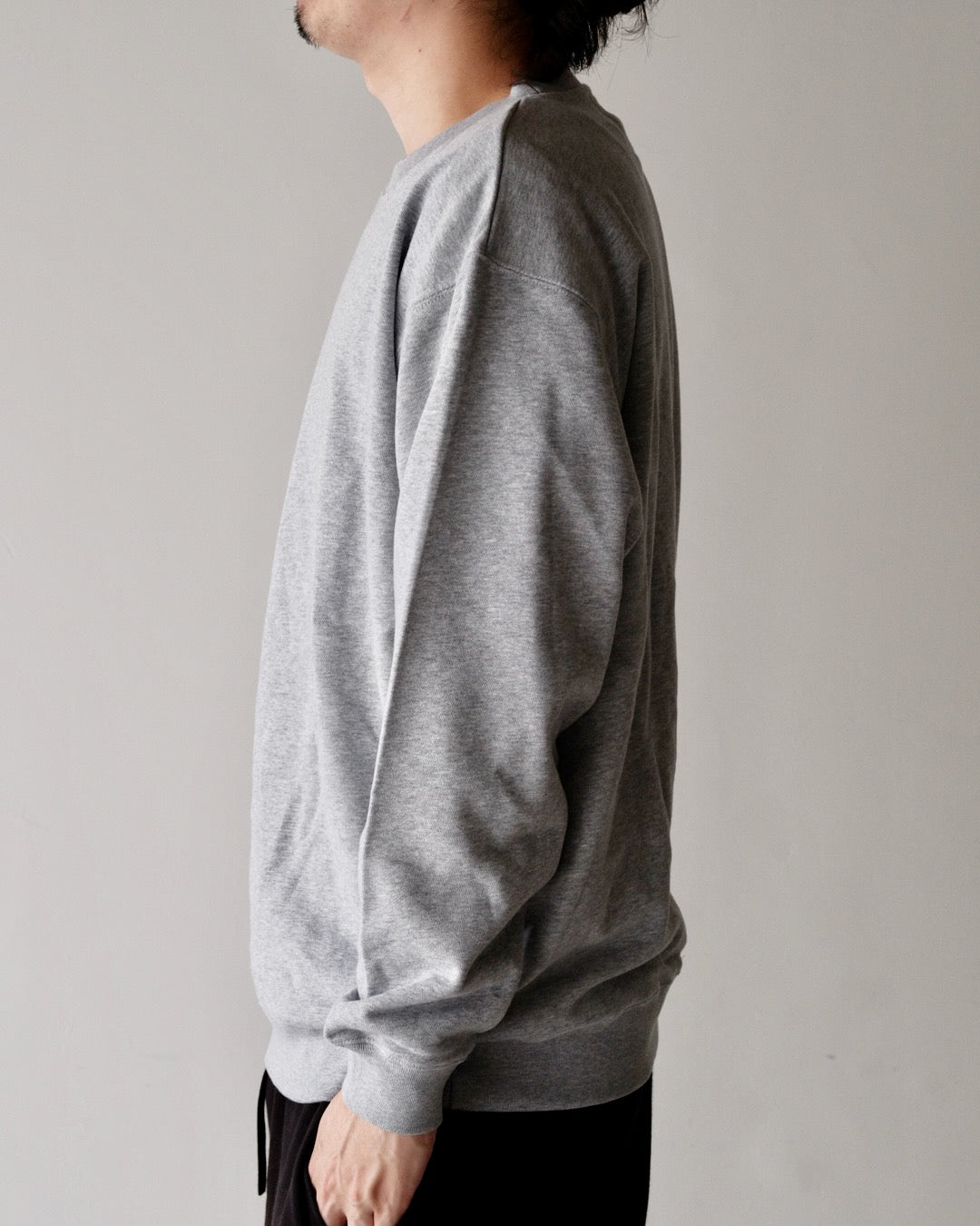 【JH+CARPE DIEM】LIGHT CREW NECK SWEAT